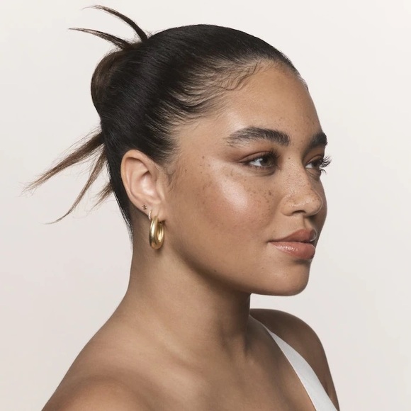 Living Proof No Frizz Smooth Styling Serum - Picture 2 of 3